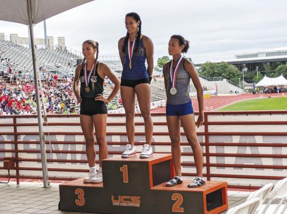 Sulphur Springs’ Jaicee Jasmer pole vaulted her way to a gold medal at the State Track and Field meet at Mike A. Myers Stadium in Austin Thursday. Jasmer capped off a successful season by placing first in the 4A girls pole vault with a height of 13 feet. With this medal, Jasmer earned gold medals at the District, Area, Regional, and State meets, and also set a school record at the Regional meet. Courtesy photo