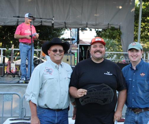 Johnny Morgan accepts the third place award on behalf of On the Block Beef.