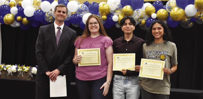 AWARD GIVEN— The Sulphur Springs ISD Education Foundation scholarships of $2,500 each were presented by John Campbell to Colbie Glenn, Axel Garcia, Kamilah Martinez; and not pictured -Jayla Abron. Staff photos by Don Wallace