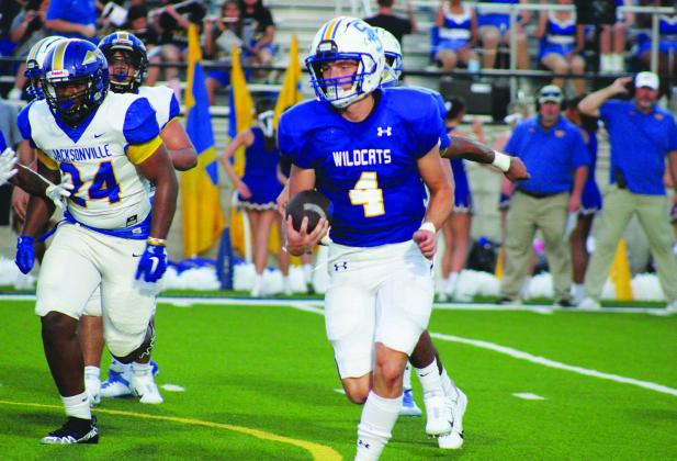 FAST PACE — Sulphur Springs' Brady Driver (4) runs to the outside during a game against Jacksonville last season. Driver was one of 12 Wildcats named as a player to watch by Dave Campbell's Texas Football. Photo by DJ Spencer