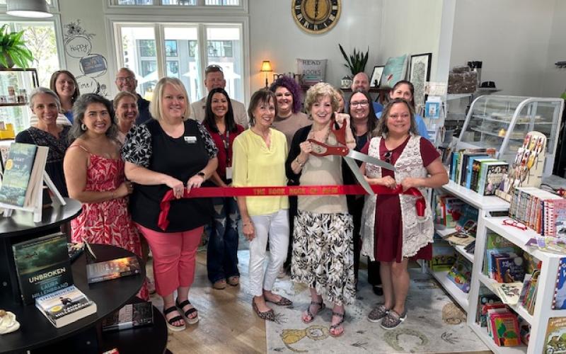 Friends and fans filled the new space as Sharon cut the ribbon on The Book Nook on Main, 218A Main Street, downtown Sulphur Springs
