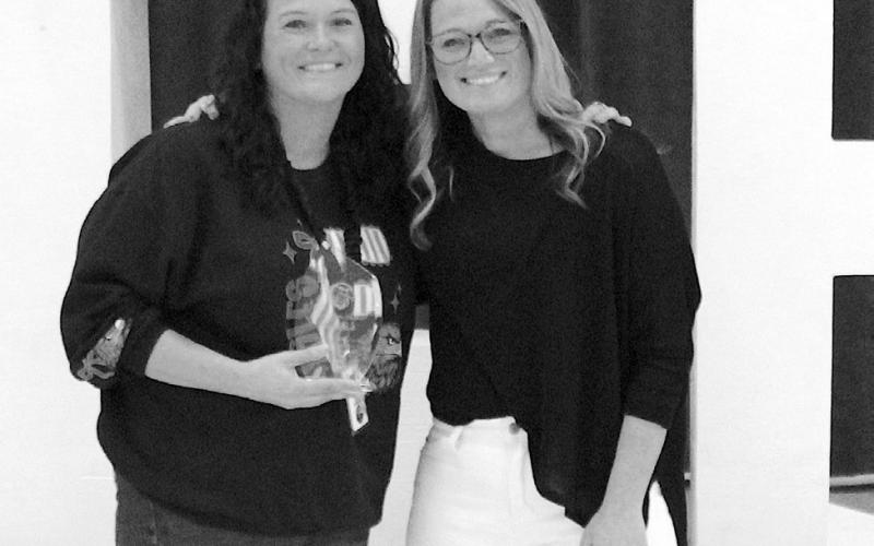 Como-Pickton Elementary Principal Jennifer Bunch presented Elementary Teacher of the Year to special education teacher Leslie McDowell at the CPCISD staff awards on May 6. Staff photos by Lexi Delarosa